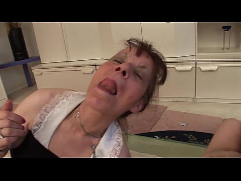 ❤️ Ogogo ababili nomkhulu oyedwa banabathathu ️ ku-zu.hdporn24.ru ❌